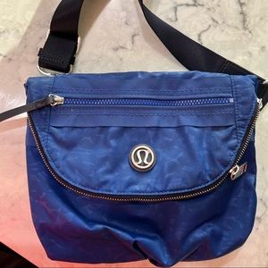 Lululemon All Night Festival Bag
